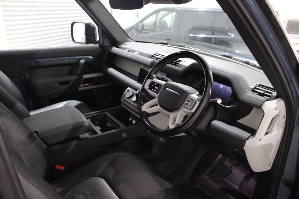 Used Land Rover Defender 2022 for sale - 75957193: Photo 13