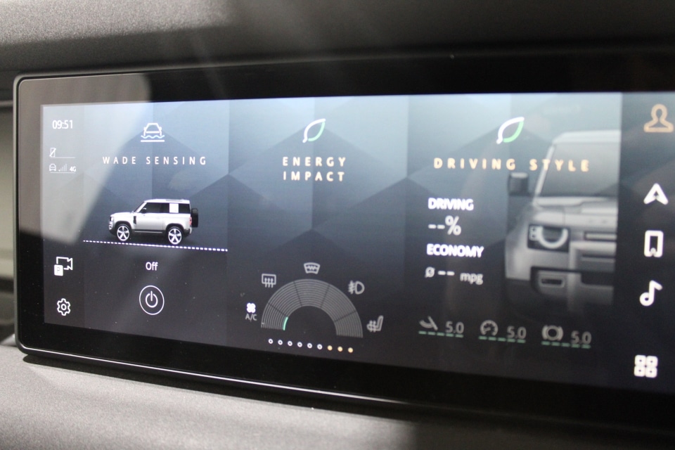 Used Land Rover Defender 2022 for sale - 75957193: Photo 18