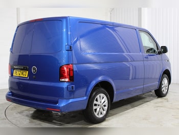 Used Volkswagen Transporter 2023 for sale - 76720090: Photo