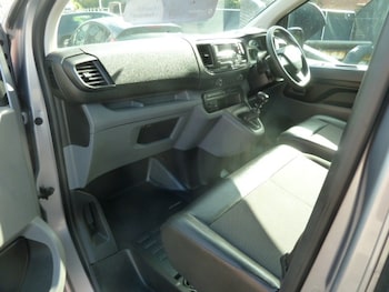 Used Vauxhall Vivaro 2022 for sale - 76114697: Photo 4