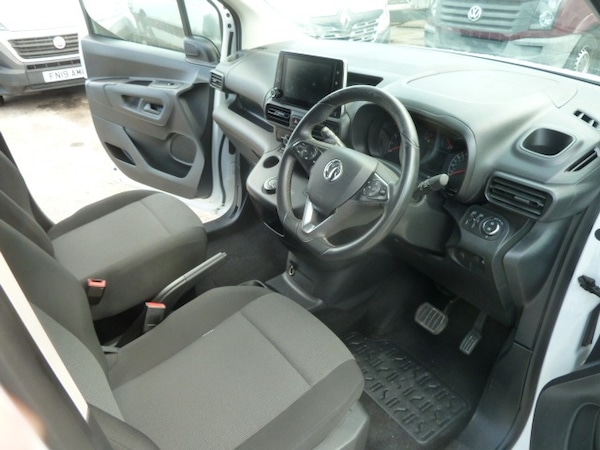 Used Vauxhall Combo 2020 for sale - 75345806: Photo 5
