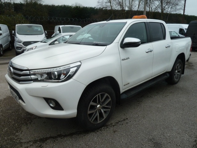 Used Toyota Hilux 2018 for sale - 77326165: Photo 2