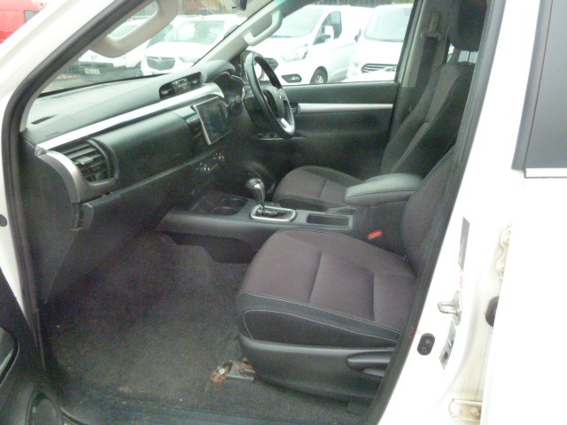 Used Toyota Hilux 2018 for sale - 77326165: Photo 5