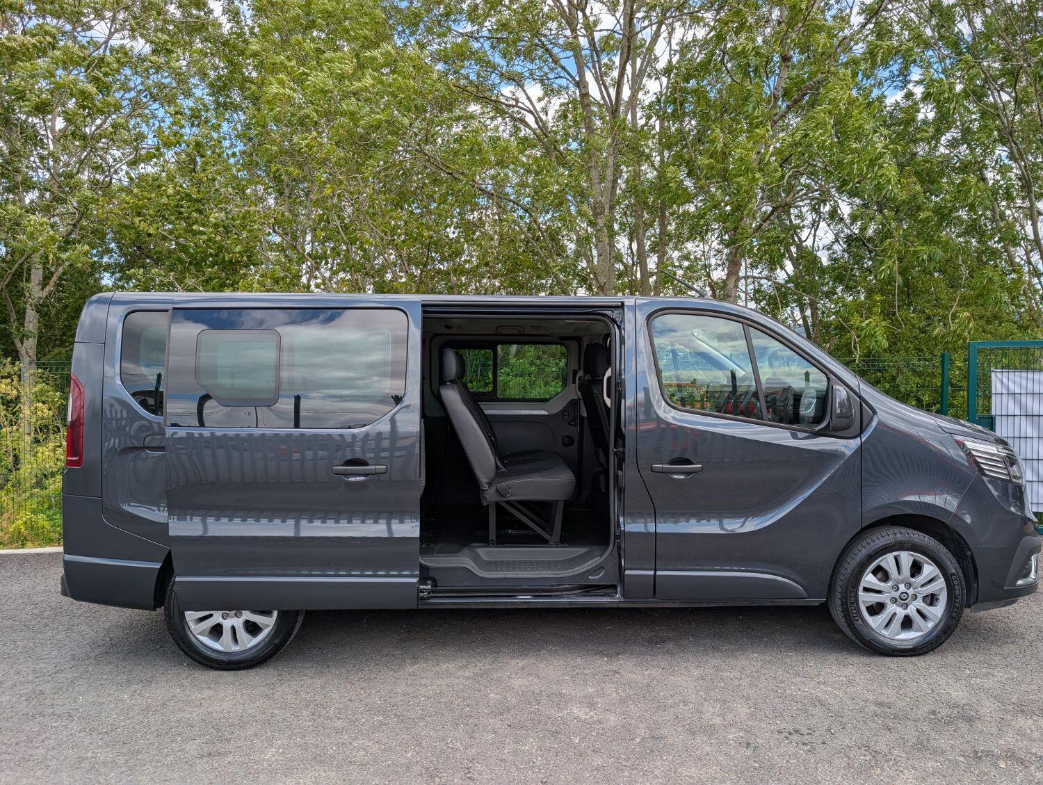 Used Renault Trafic 2024 for sale - 76974283: Photo 2