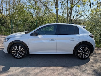 Used Peugeot 208 2021 for sale - 78420523: Photo