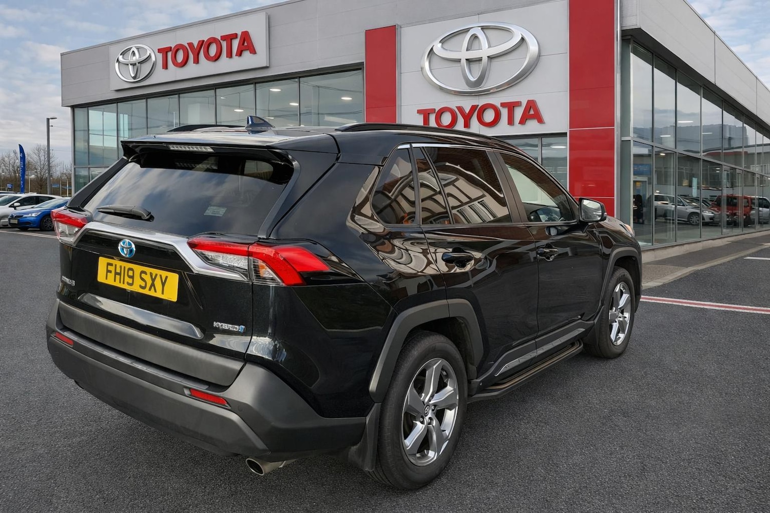 Used Toyota RAV4 2019 for sale - 77459912: Photo 5
