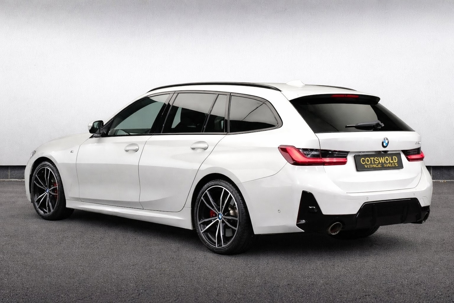 Used BMW 3 Series 2024 for sale - 78064130: Photo 2