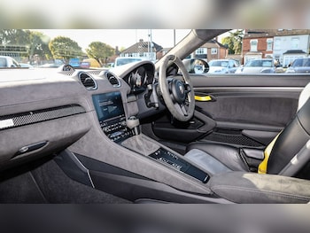 Used Porsche Cayman 2023 for sale - 76075297: Photo