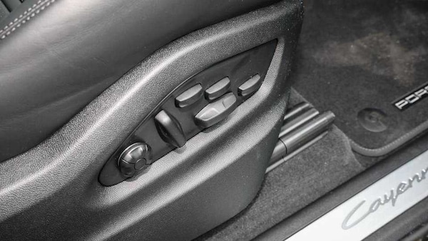 Used Porsche Cayenne 2025 for sale - 75218610: Photo 32