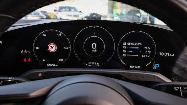 Used Porsche Taycan 2020 for sale - 75218462: Photo 23