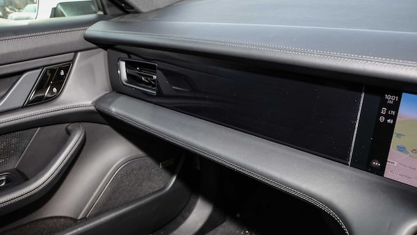Used Porsche Taycan 2020 for sale - 75218462: Photo 33