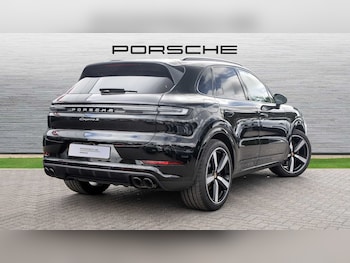 Used Porsche Cayenne 2025 for sale - 75216791: Photo