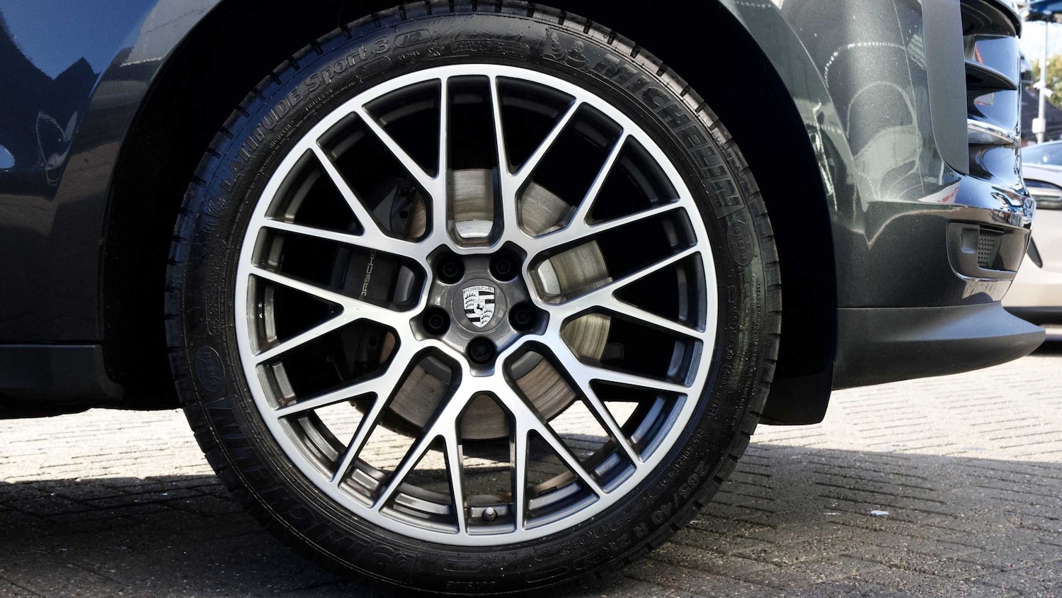 Used Porsche Macan 2021 for sale - 76362590: Photo 16