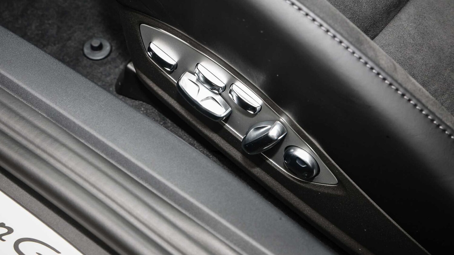 Used Porsche Cayman 2025 for sale - 77628188: Photo 24