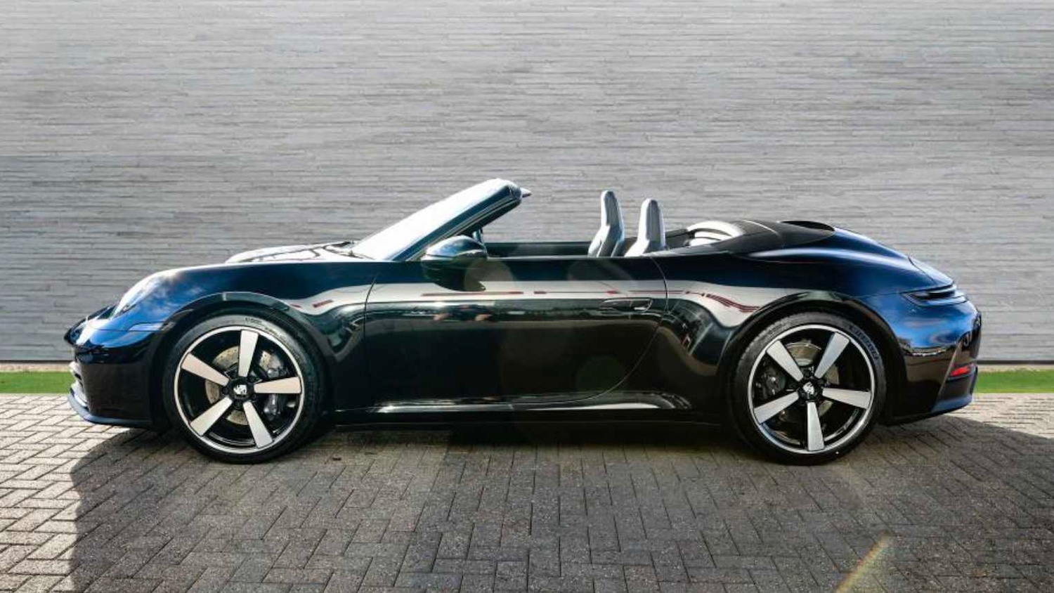 Used Porsche 911 2026 for sale - 78216417: Photo 2