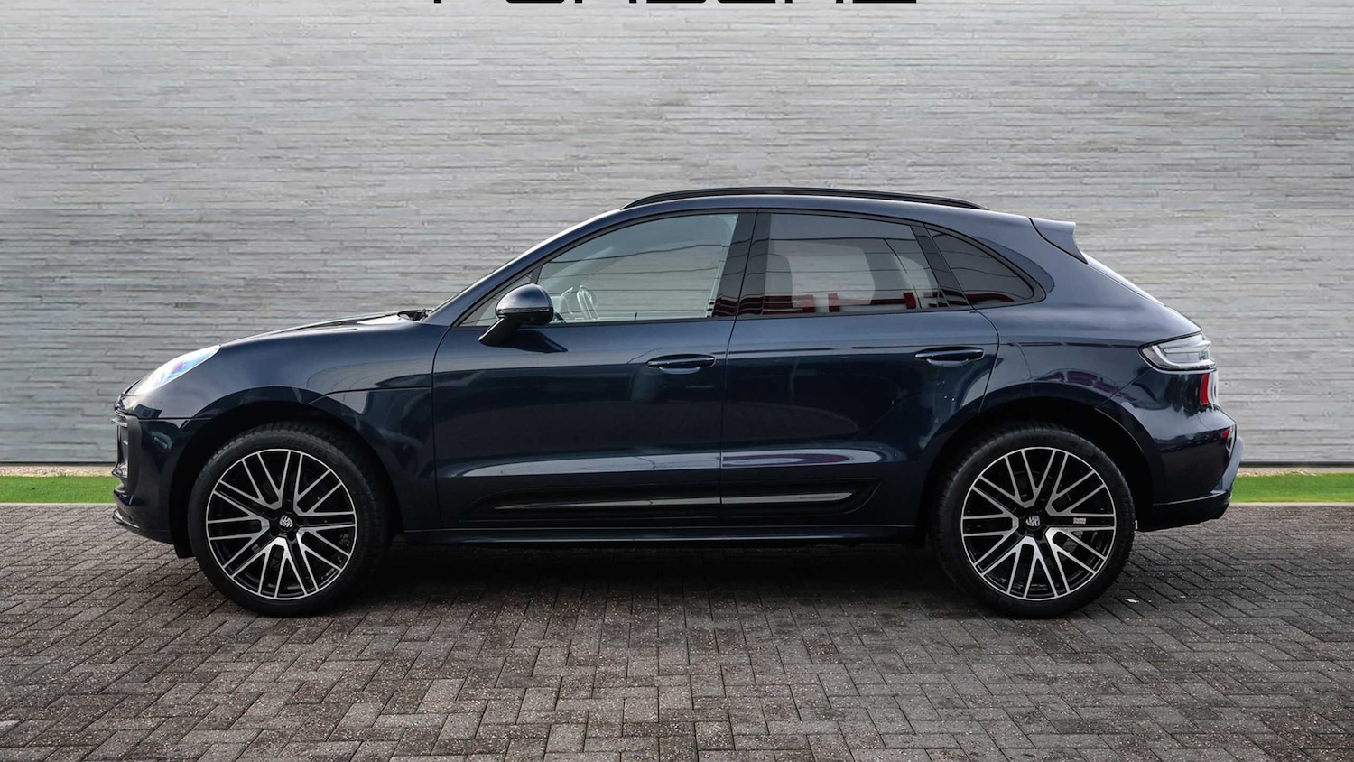 Used Porsche Macan 2022 for sale - 77134856: Photo 33