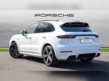 Used Porsche Cayenne 2023 for sale - 75366467: Photo