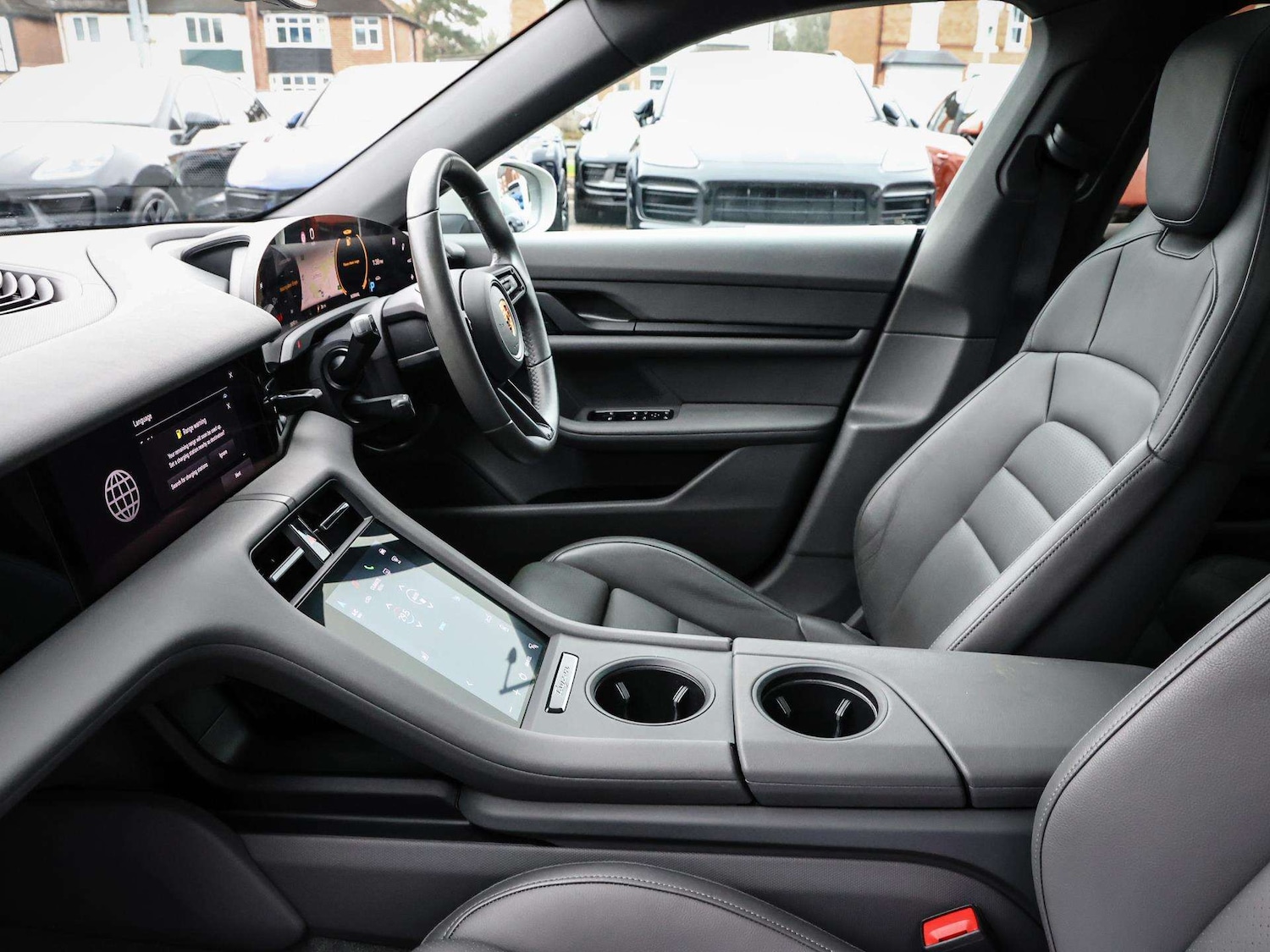 Used Porsche Taycan 2022 for sale - 77076469: Photo 11