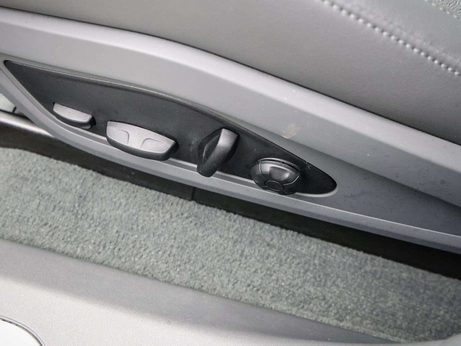 Used Porsche Taycan 2022 for sale - 77076469: Photo 30