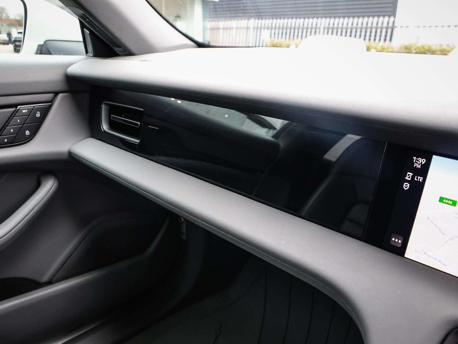 Used Porsche Taycan 2022 for sale - 77076469: Photo 32