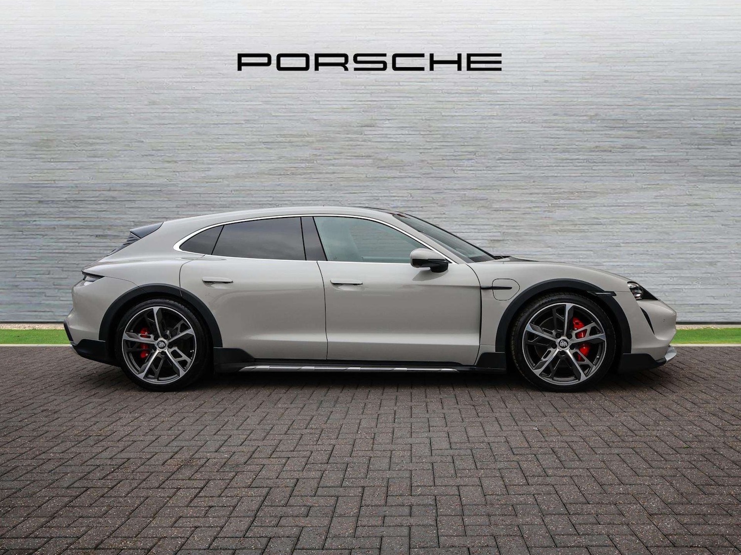 Used Porsche Taycan 2022 for sale - 77076469: Photo 7