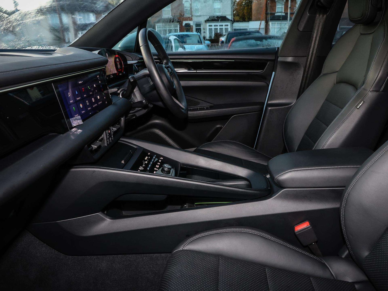 Used Porsche Macan 2024 for sale - 76610669: Photo 11