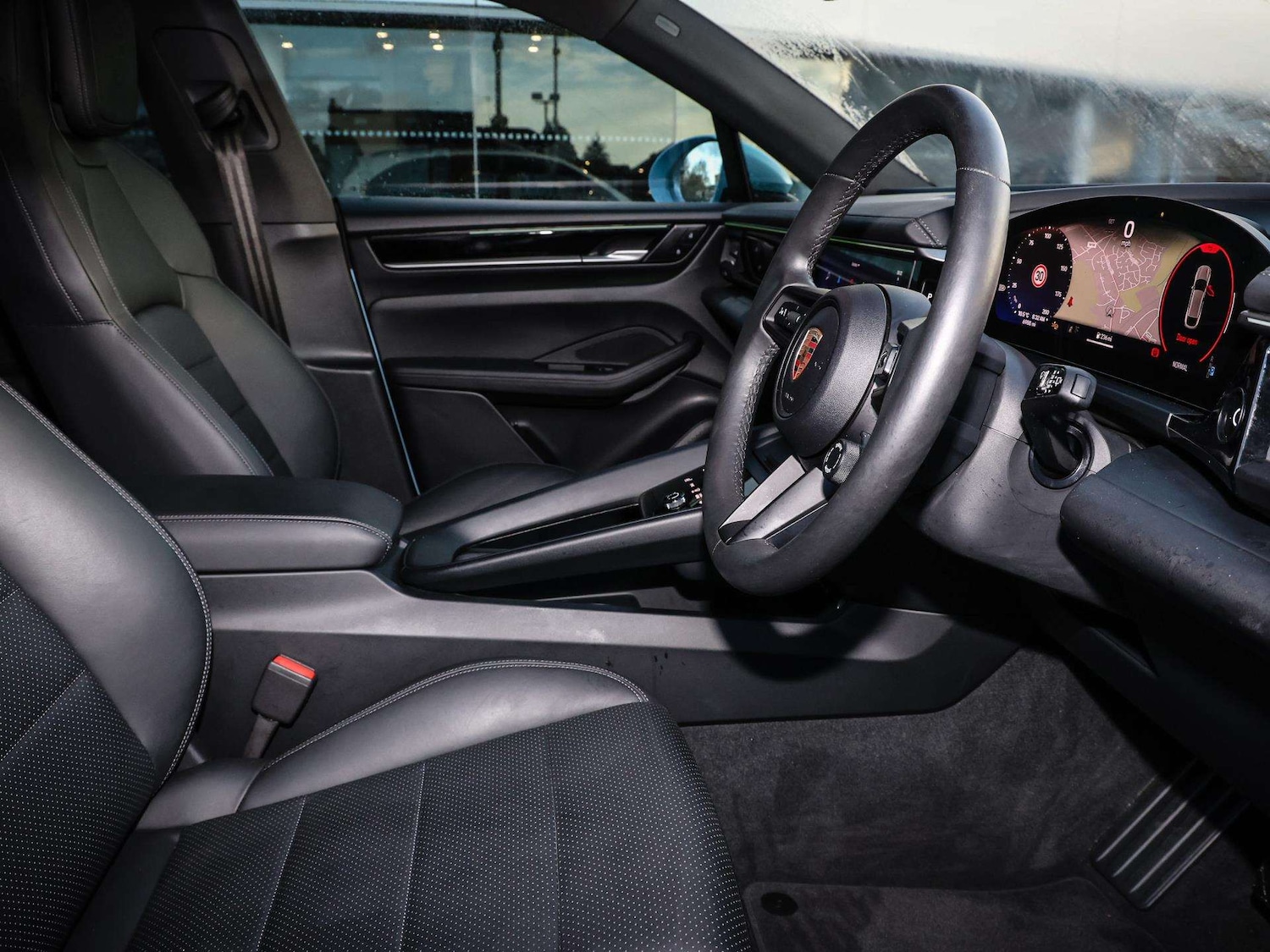 Used Porsche Macan 2024 for sale - 76610669: Photo 13