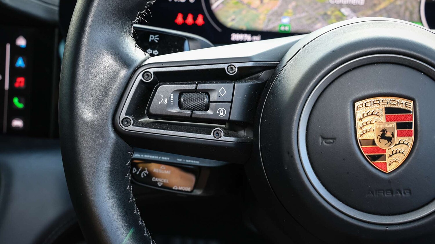 Used Porsche Taycan 2020 for sale - 76421151: Photo 18