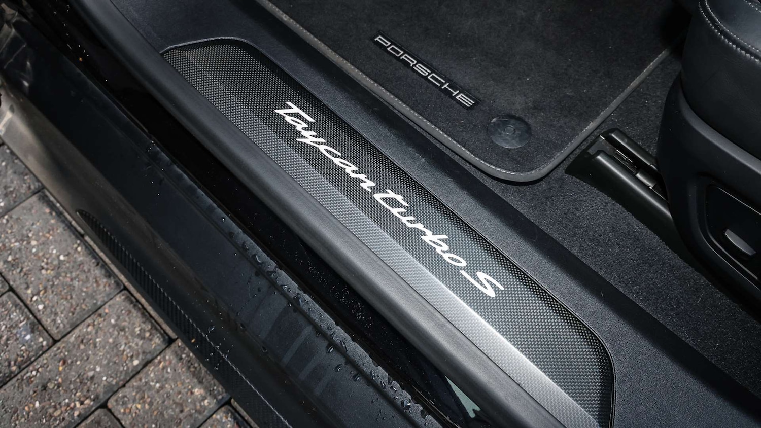 Used Porsche Taycan 2020 for sale - 76421151: Photo 23