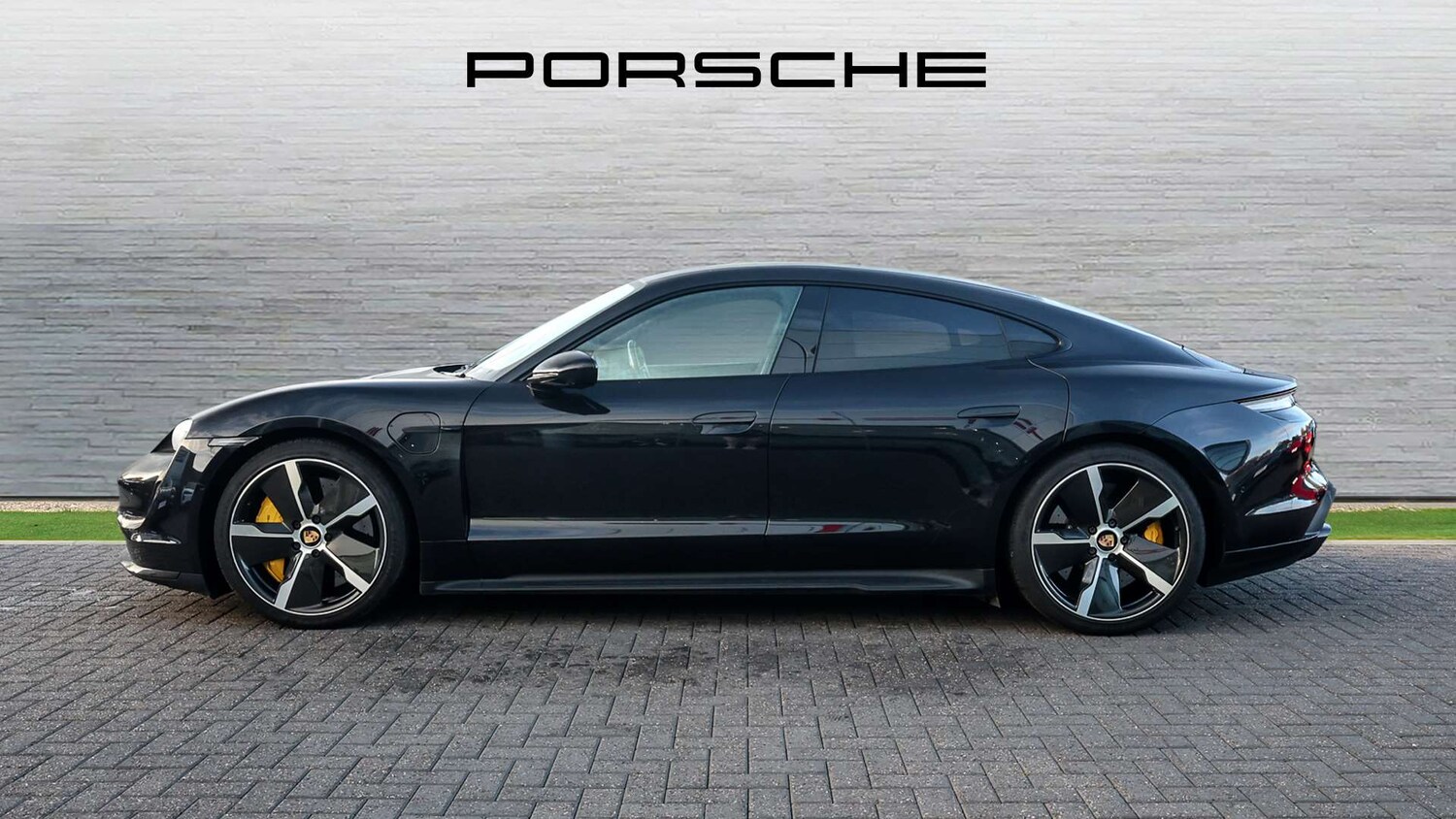 Used Porsche Taycan 2020 for sale - 76421151: Photo 8