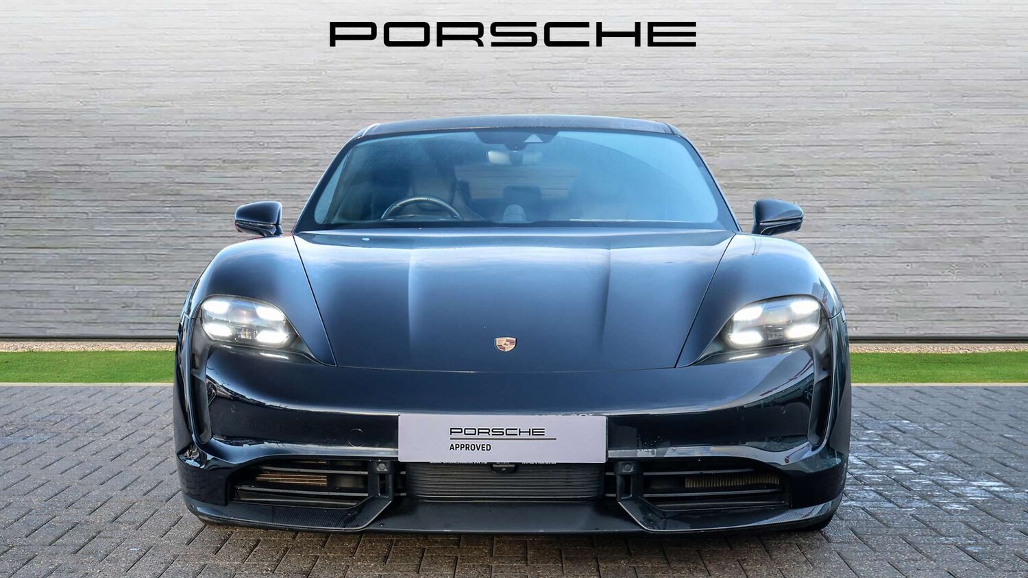 Used Porsche Taycan 2020 for sale - 76421151: Photo 9