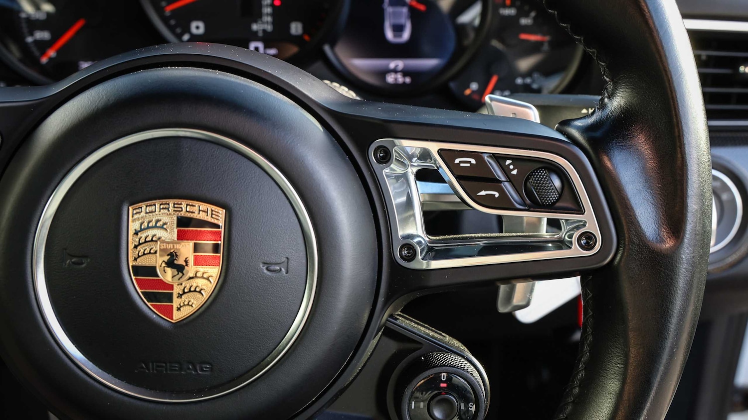 Used Porsche 911 2016 for sale - 76774337: Photo 34