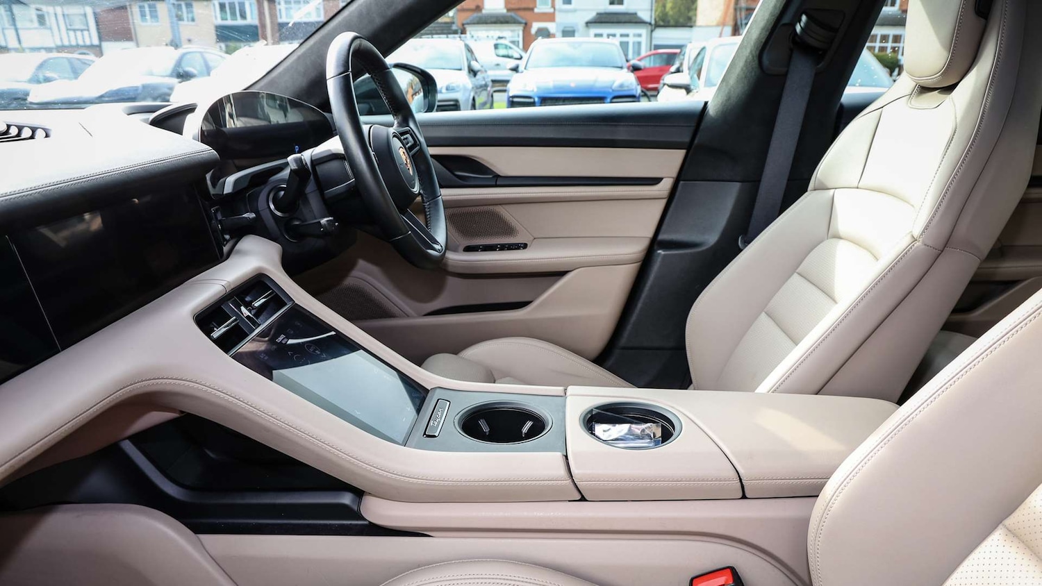 Used Porsche Taycan 2022 for sale - 76329220: Photo 19