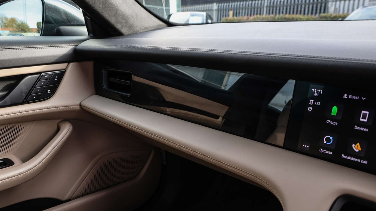 Used Porsche Taycan 2022 for sale - 76329220: Photo 27