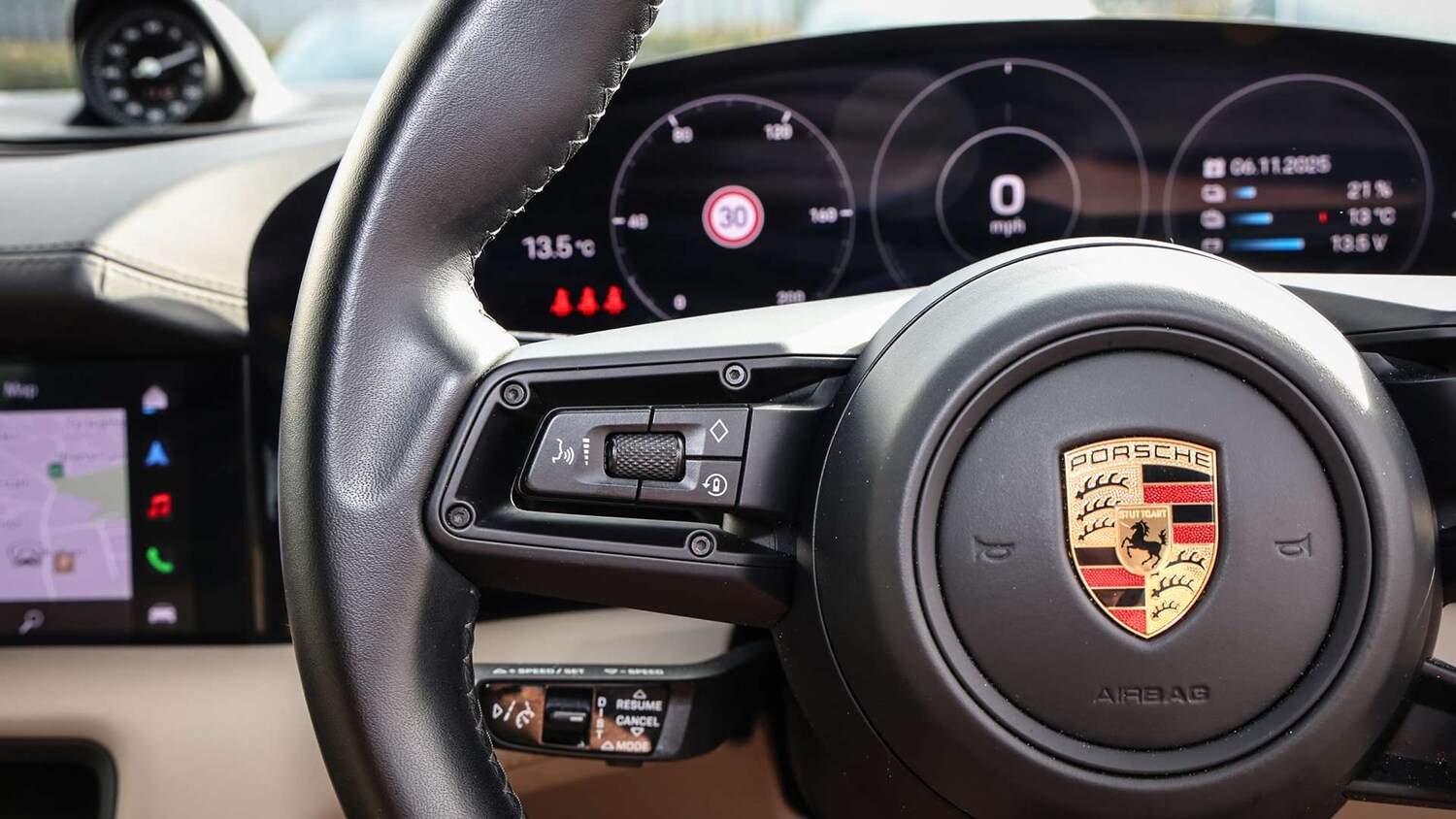 Used Porsche Taycan 2022 for sale - 76329220: Photo 30