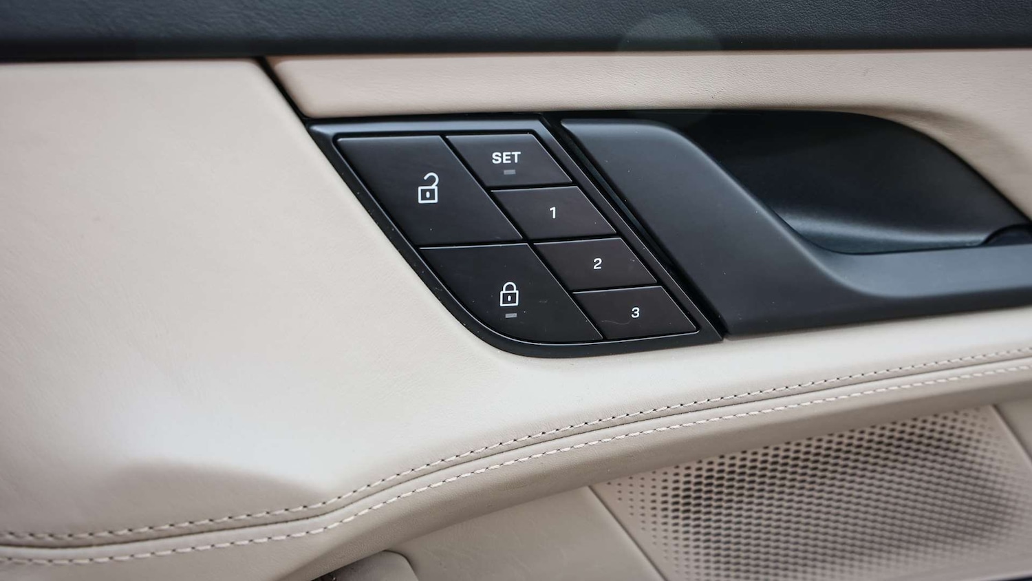 Used Porsche Taycan 2022 for sale - 76329220: Photo 34