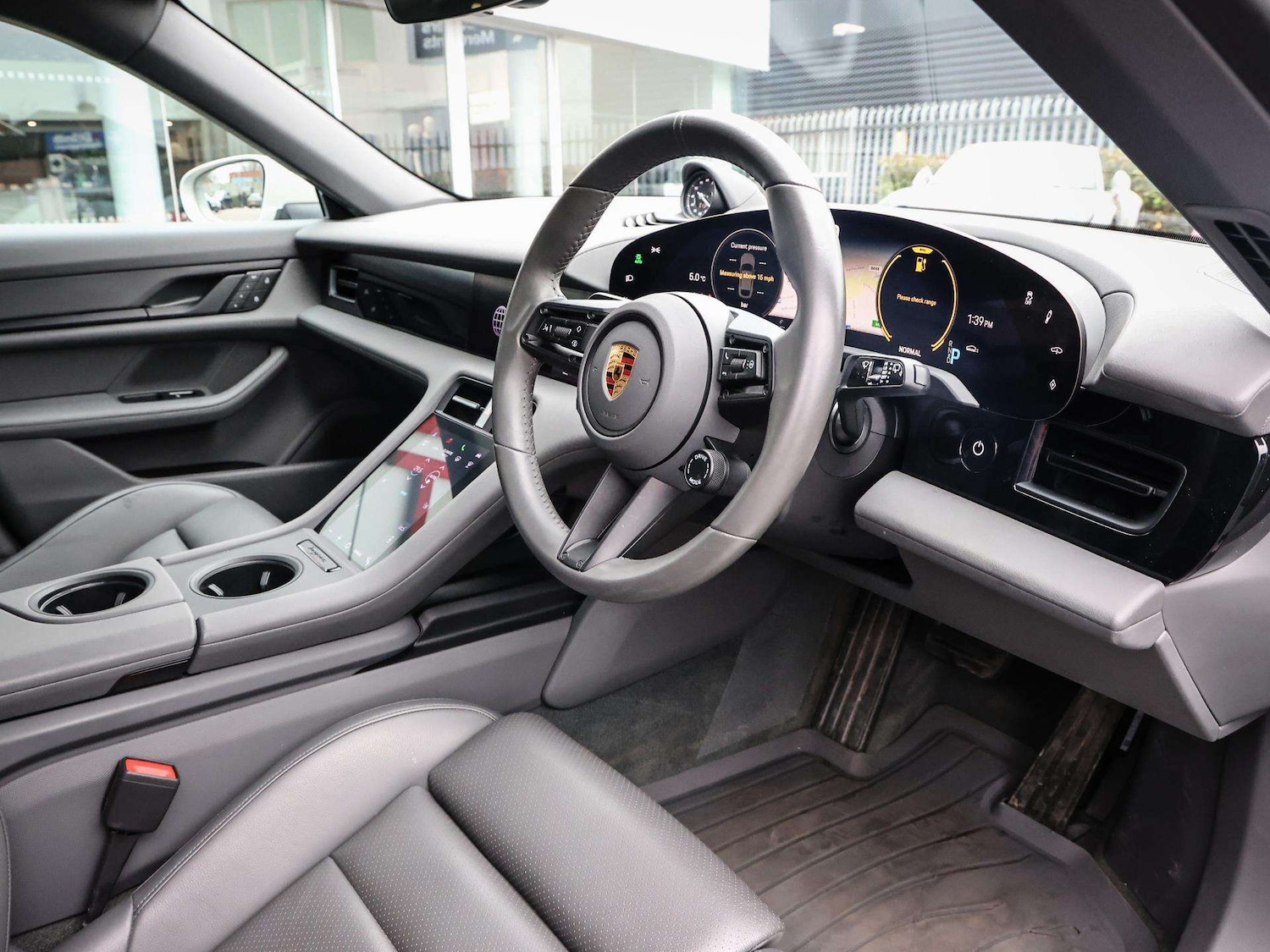 Used Porsche Taycan 2022 for sale - 78161360: Photo 12