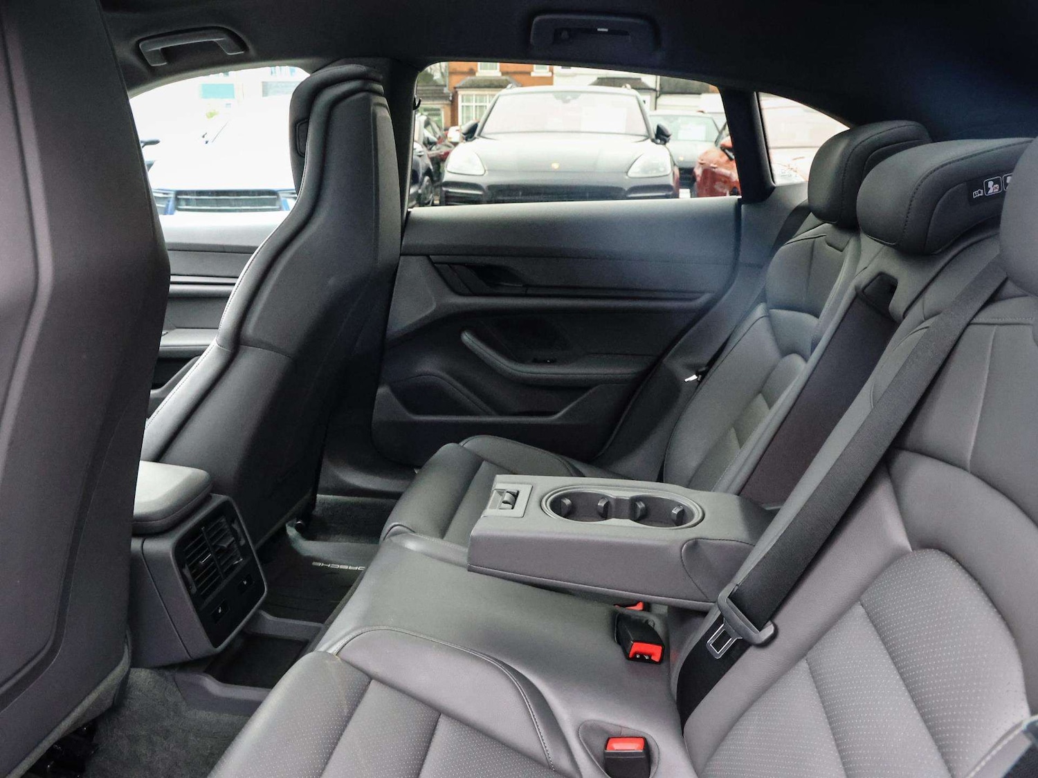 Used Porsche Taycan 2022 for sale - 78161360: Photo 15