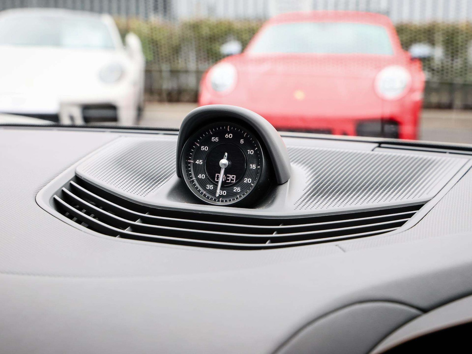 Used Porsche Taycan 2022 for sale - 78161360: Photo 25