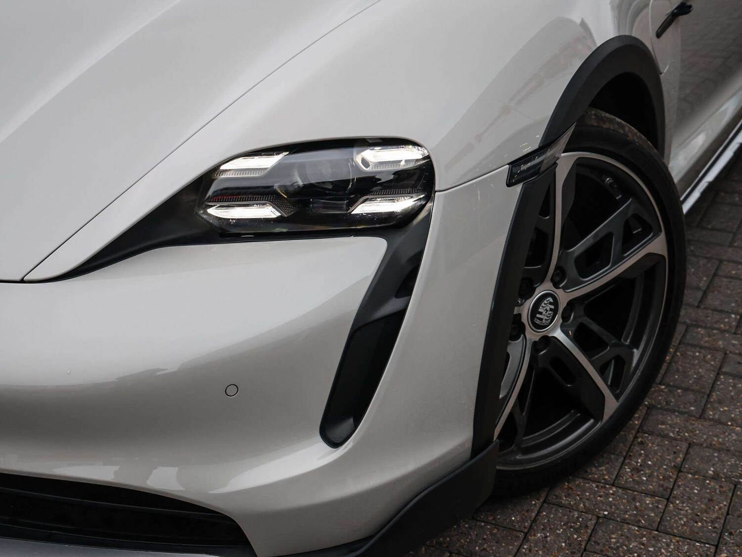 Used Porsche Taycan 2022 for sale - 78161360: Photo 34