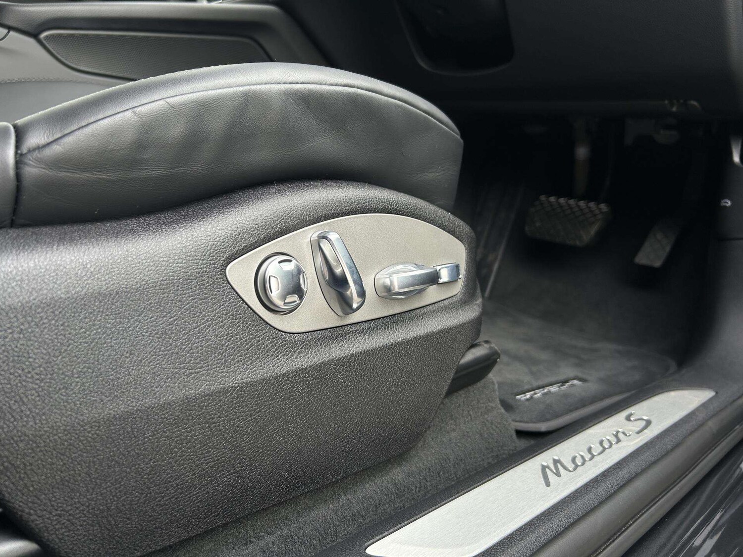 Used Porsche Macan 2026 for sale - 78010241: Photo 26