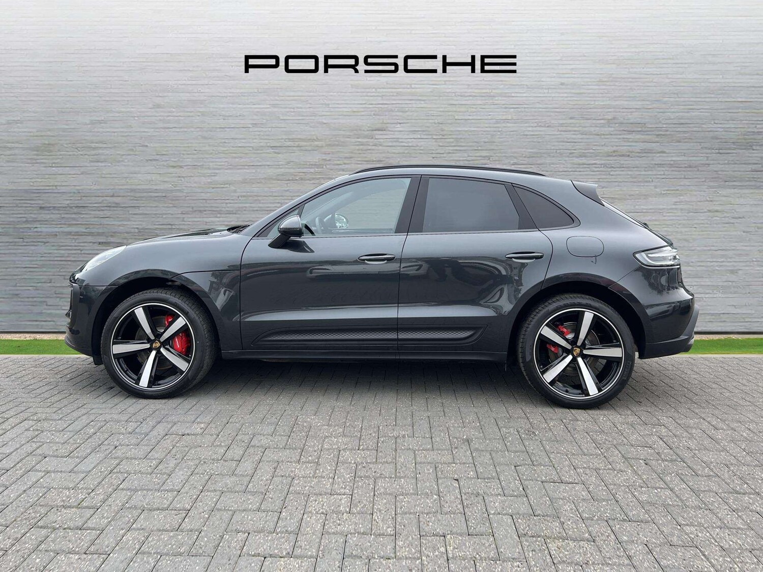 Used Porsche Macan 2026 for sale - 78010241: Photo 8