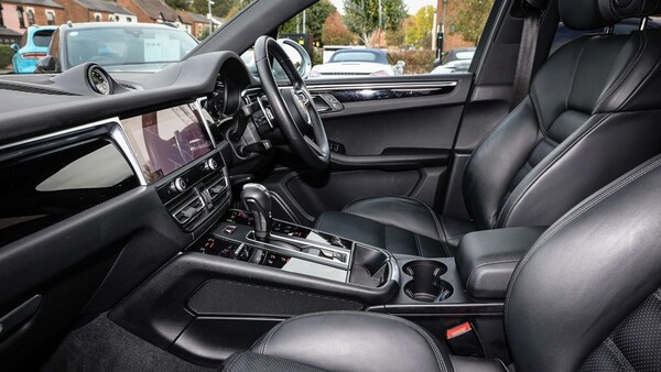 Used Porsche Macan 2023 for sale - 76176913: Photo 11