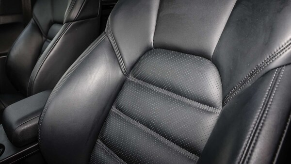 Used Porsche Macan 2023 for sale - 76176913: Photo 16
