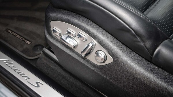 Used Porsche Macan 2023 for sale - 76176913: Photo 29
