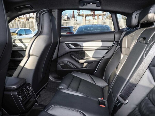 Used Porsche Taycan 2024 for sale - 75217733: Photo 14