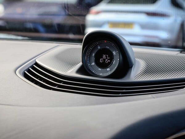 Used Porsche Taycan 2024 for sale - 75217733: Photo 24
