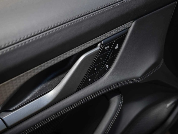 Used Porsche Taycan 2024 for sale - 75217733: Photo 29