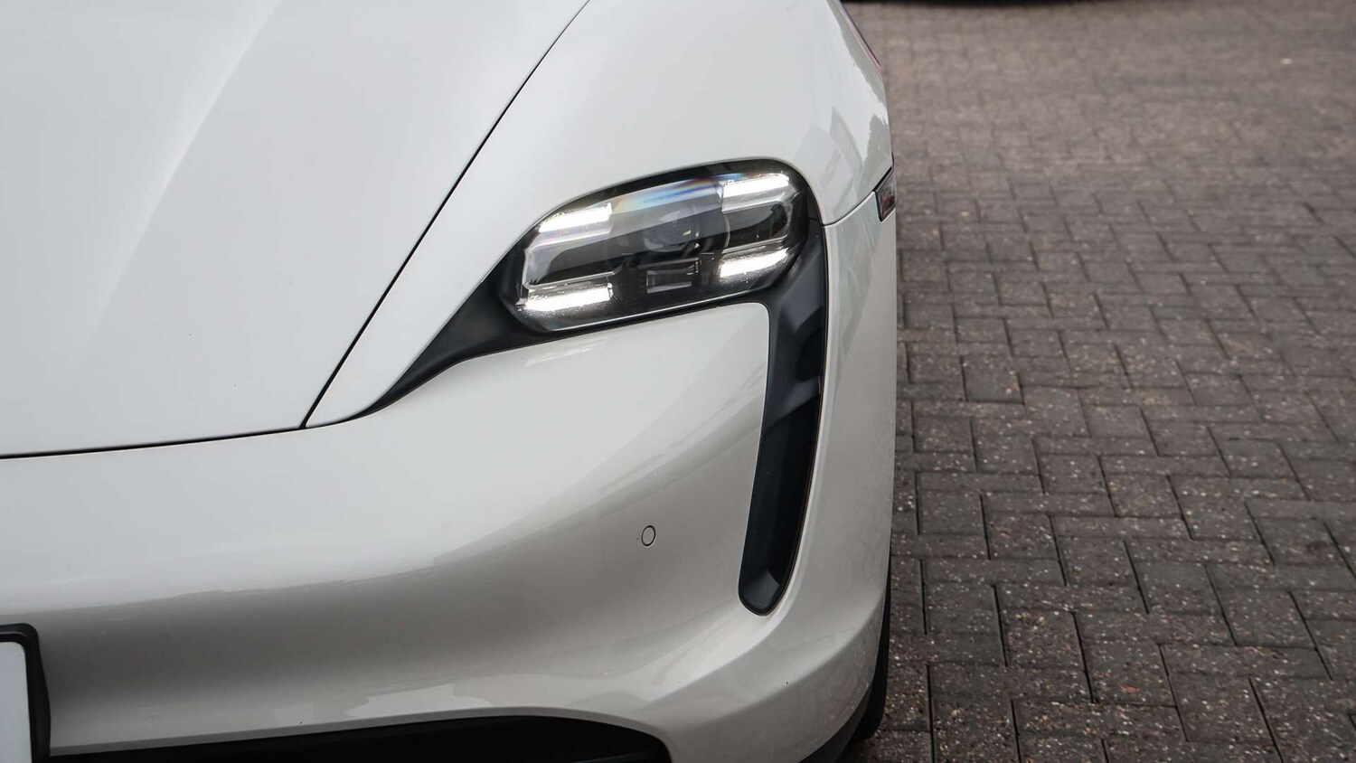 Used Porsche Taycan 2022 for sale - 76156127: Photo 34