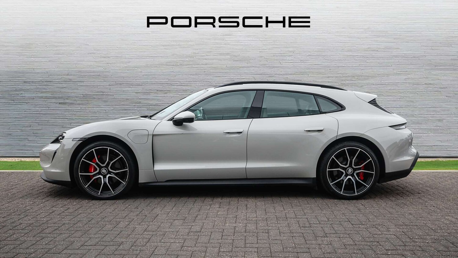 Used Porsche Taycan 2022 for sale - 76156127: Photo 8